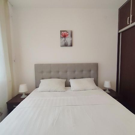 Adrialux2 Apartment Budva Bagian luar foto