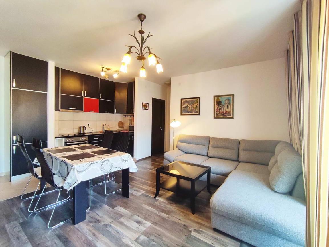 Adrialux2 Apartment Budva Bagian luar foto