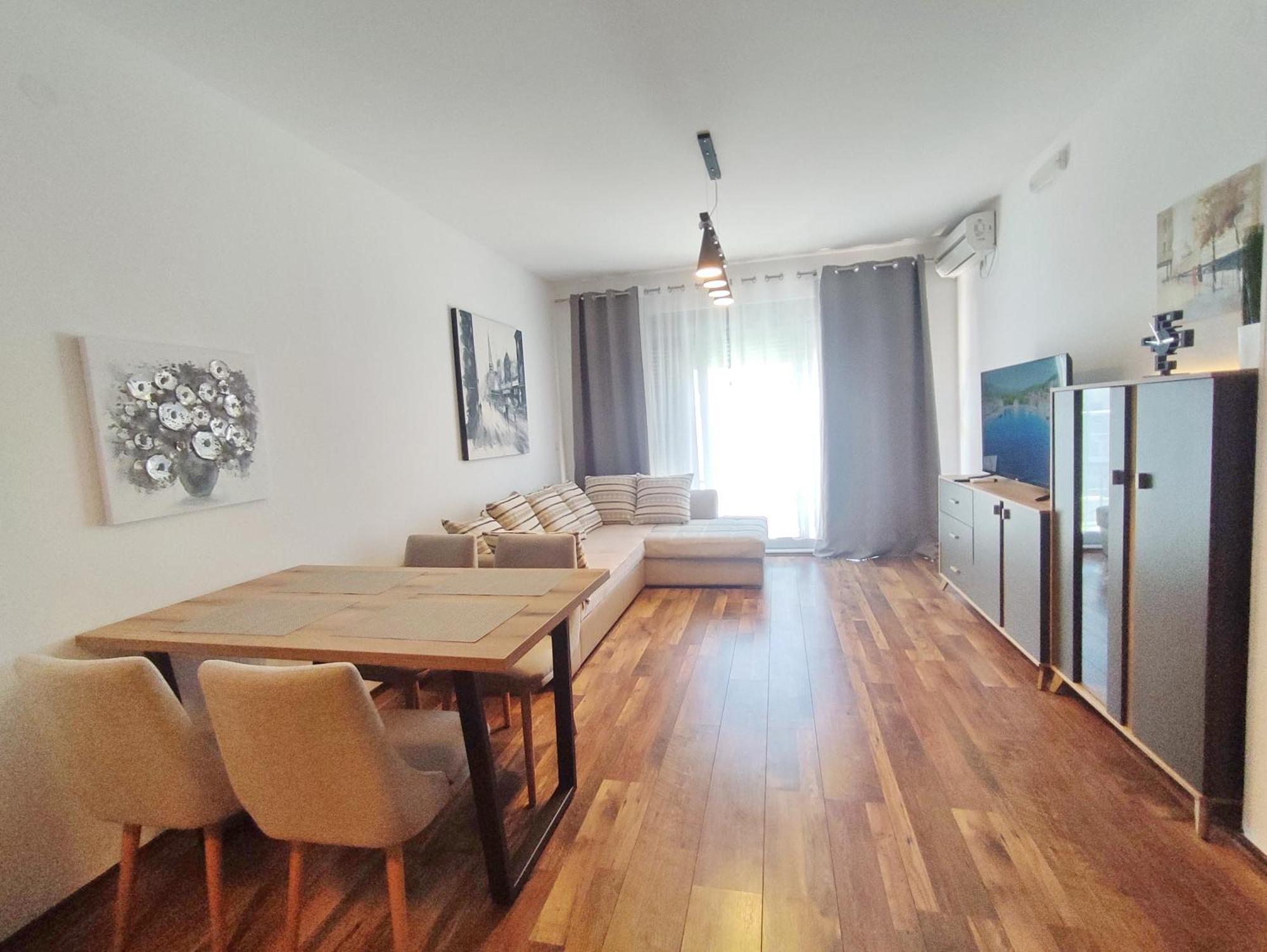 Adrialux2 Apartment Budva Bagian luar foto