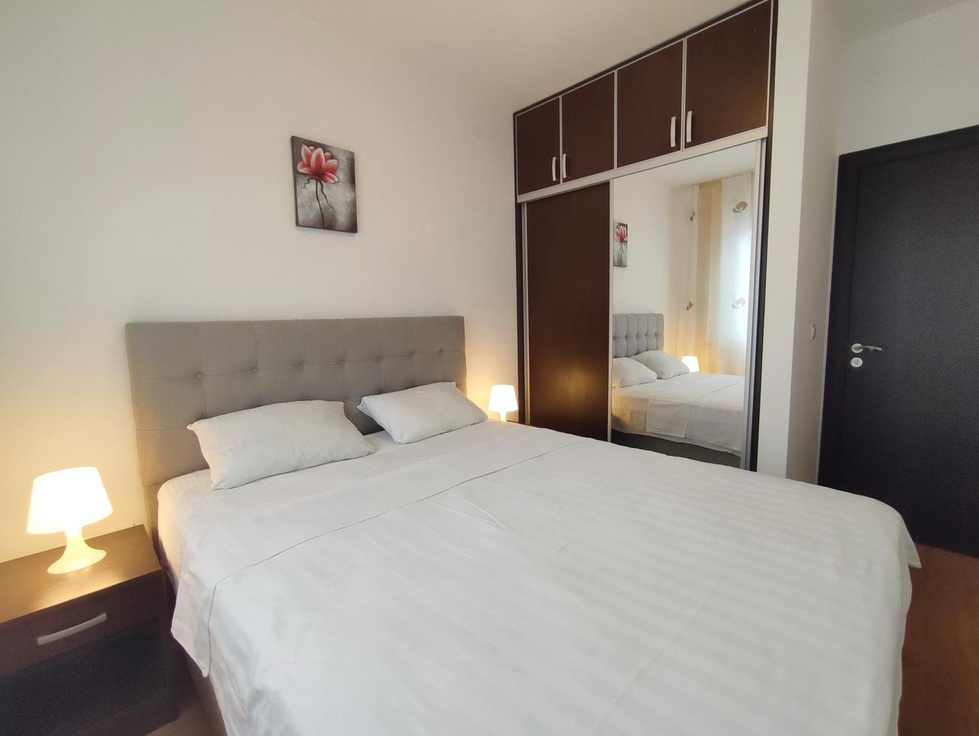 Adrialux2 Apartment Budva Bagian luar foto